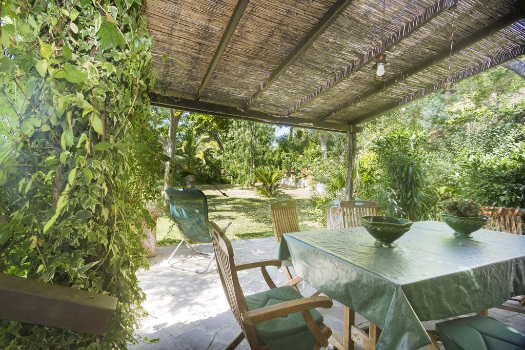 Villa Monserrato - Goelba Porto Azzurro Exteriör bild