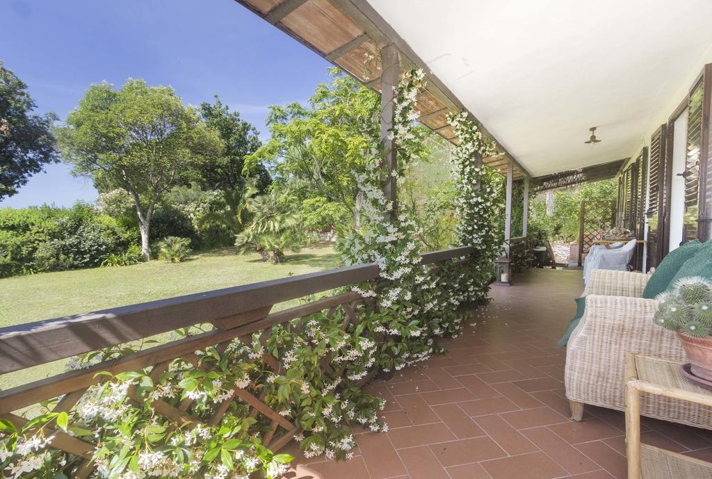 Villa Monserrato - Goelba Porto Azzurro Exteriör bild